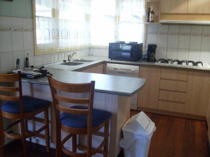 5 Amaroo Court, Armadale WA 6112