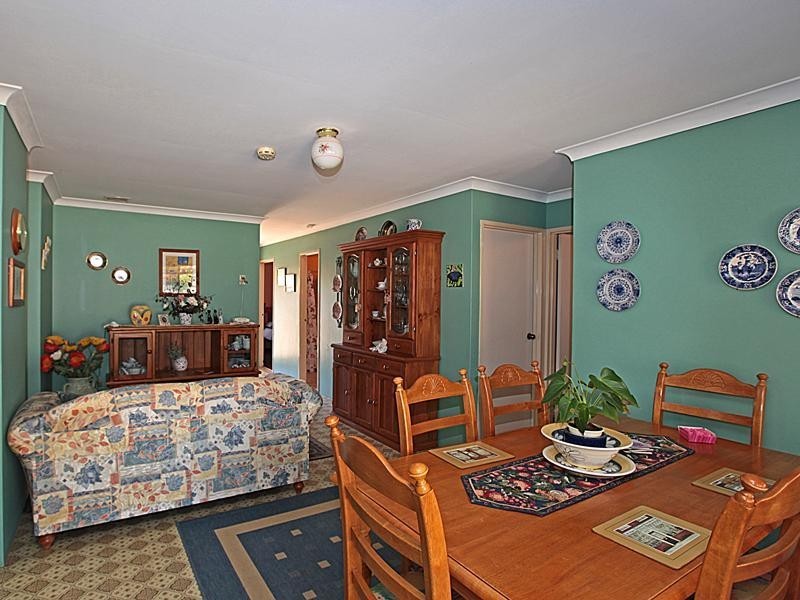 4 Karoonda Street, Armadale WA 6112