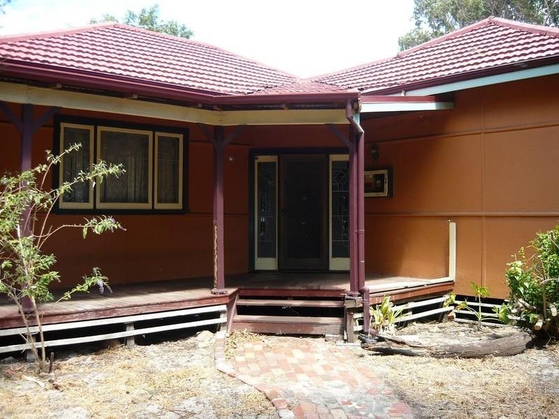 1 Stepney Road, Armadale WA 6112