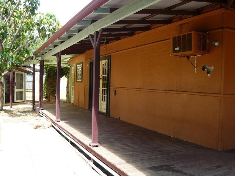 1 Stepney Road, Armadale WA 6112