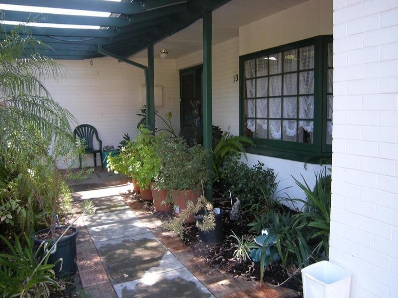 13 Brookton Highway, Mount Nasura WA 6112