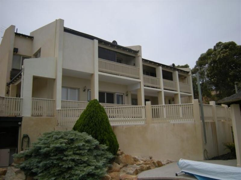 19 Serena Grove, Mount Nasura WA 6112