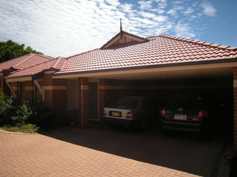 8/17 Bert Street, Gosnells WA 6110