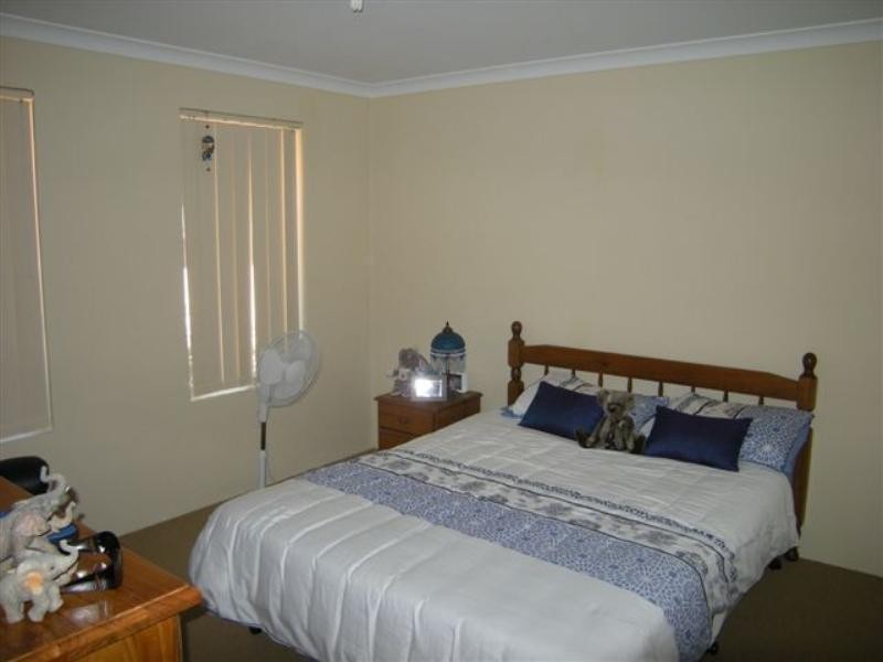 8/17 Bert Street, Gosnells WA 6110