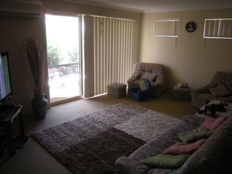 8/17 Bert Street, Gosnells WA 6110