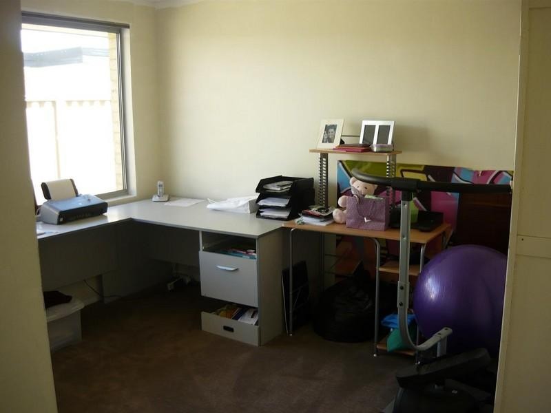 14 Hunt Road, Byford WA 6122