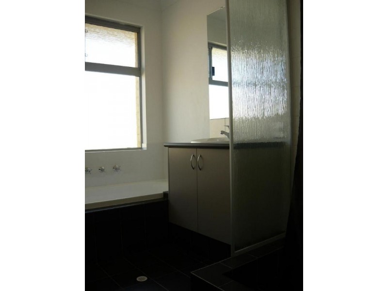 14 Hunt Road, Byford WA 6122