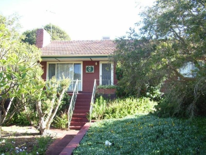 8 Brian Street, Mount Nasura WA 6112
