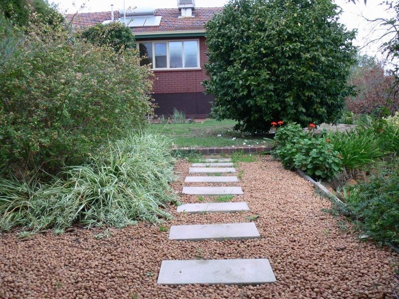 8 Brian Street, Mount Nasura WA 6112