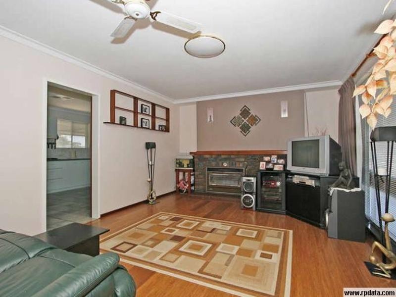 6 Tomah Road, Armadale WA 6112