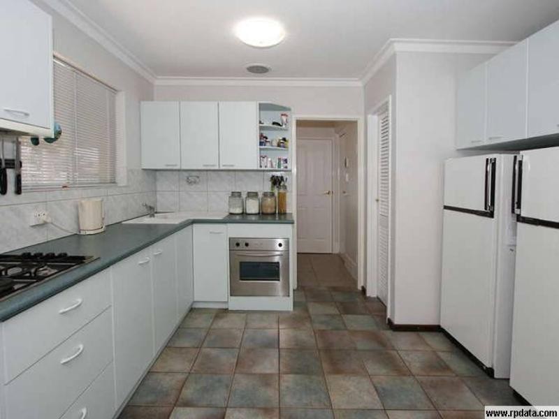 6 Tomah Road, Armadale WA 6112