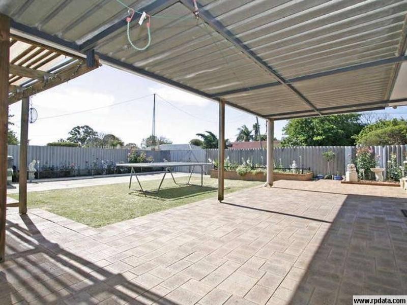 6 Tomah Road, Armadale WA 6112