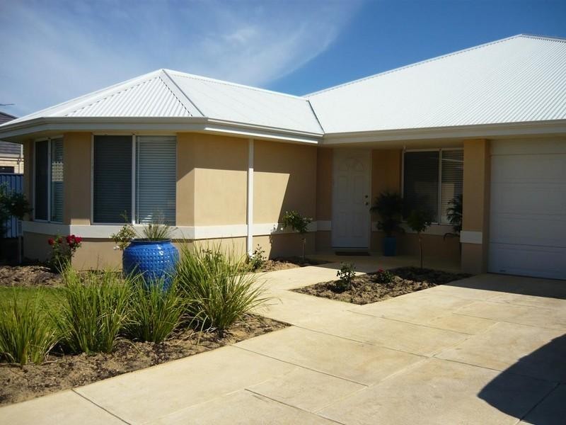 8 Sandalwood Avenue, Byford WA 6122