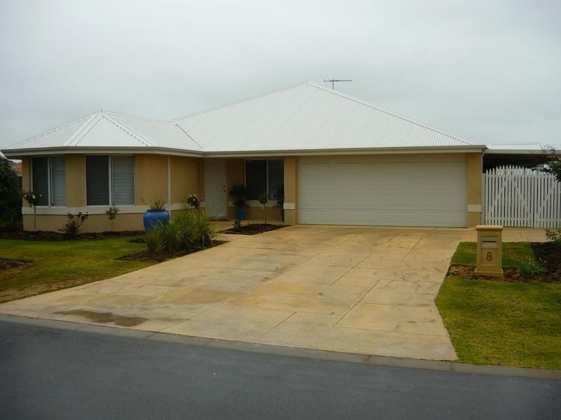 8 Sandalwood Avenue, Byford WA 6122