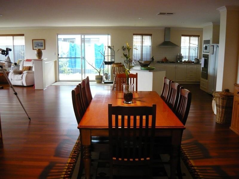 8 Sandalwood Avenue, Byford WA 6122