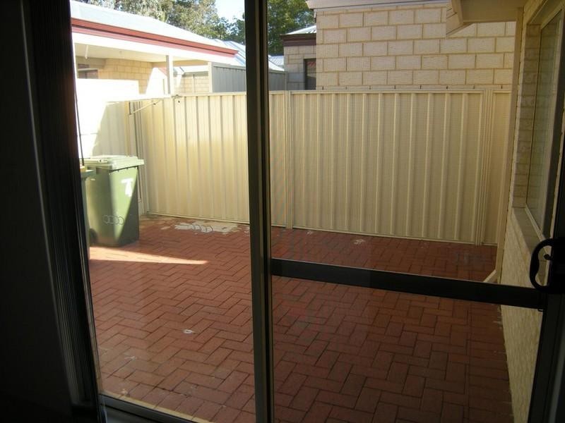 4/34 Friar Road, Armadale WA 6112