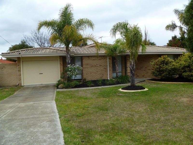 28 Silverhill Loop, Seville Grove WA 6112