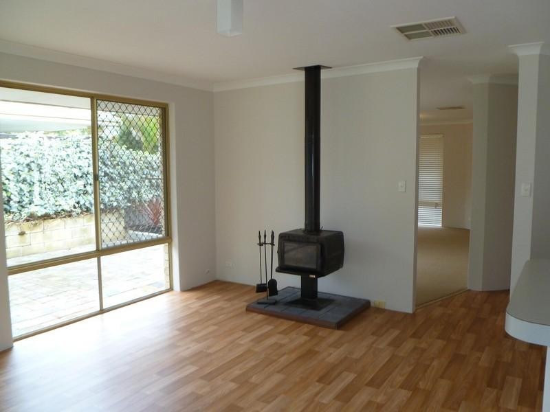 28 Silverhill Loop, Seville Grove WA 6112