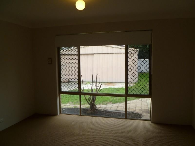 28 Silverhill Loop, Seville Grove WA 6112