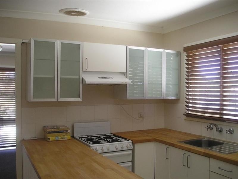 8 Numulgi Street, Armadale WA 6112