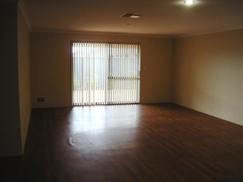 24 Blackberry Ramble, Byford WA 6122