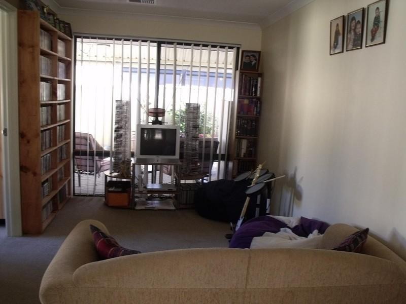 4 Brolga Grove, Seville Grove WA 6112