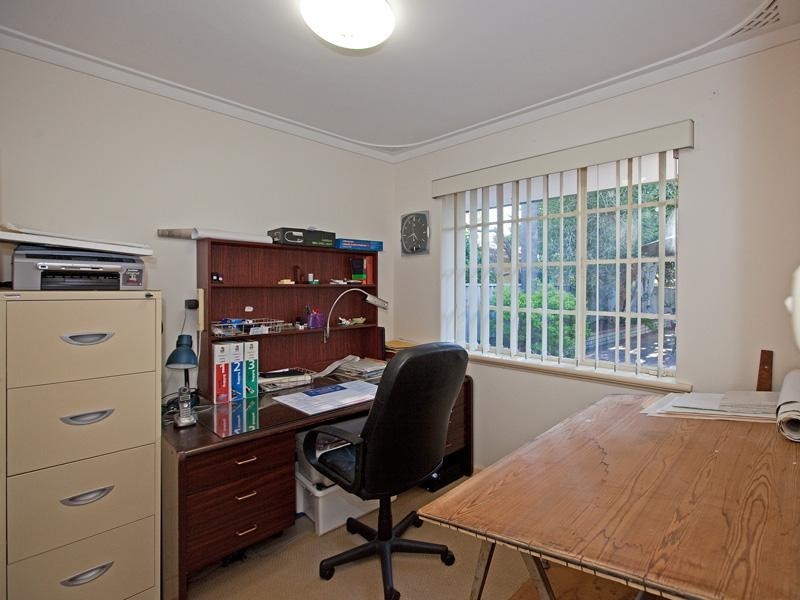 3 Aylesford Way, Thornlie WA 6108