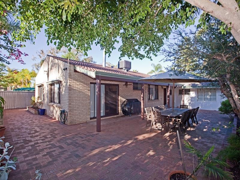 3 Aylesford Way, Thornlie WA 6108