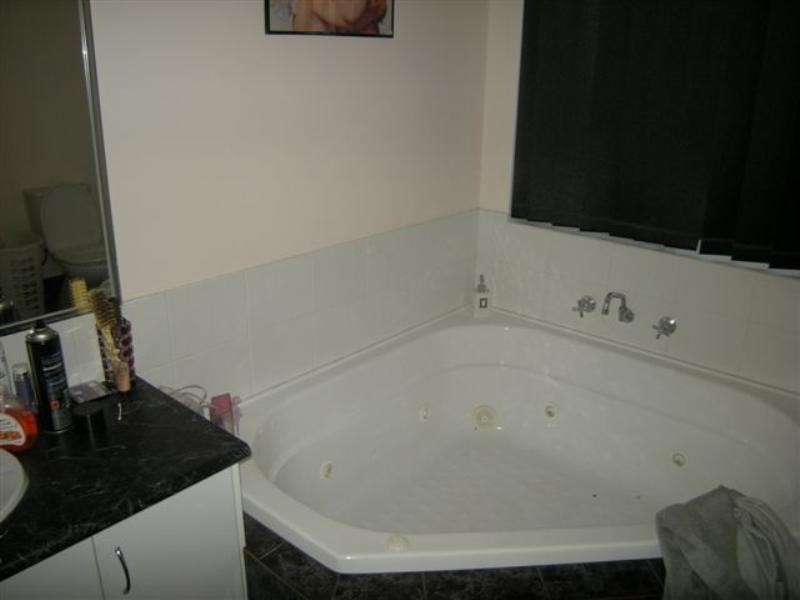 4 Cabra Avenue, Seville Grove WA 6112