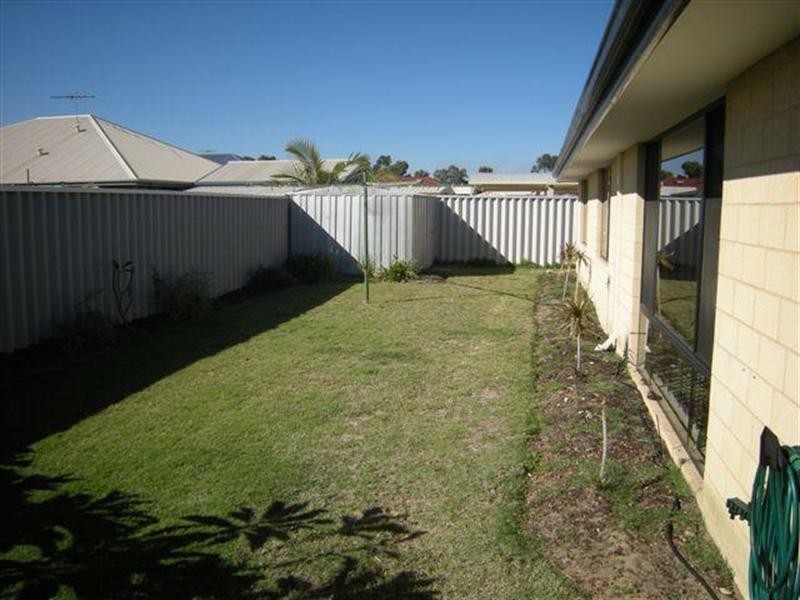 4 Cabra Avenue, Seville Grove WA 6112