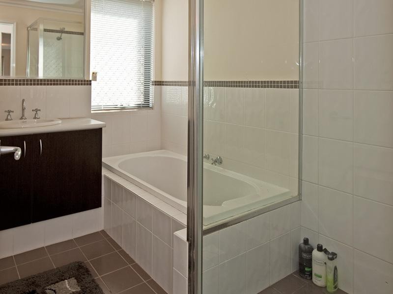 3, 37F Dulwich Street, Beckenham WA 6107