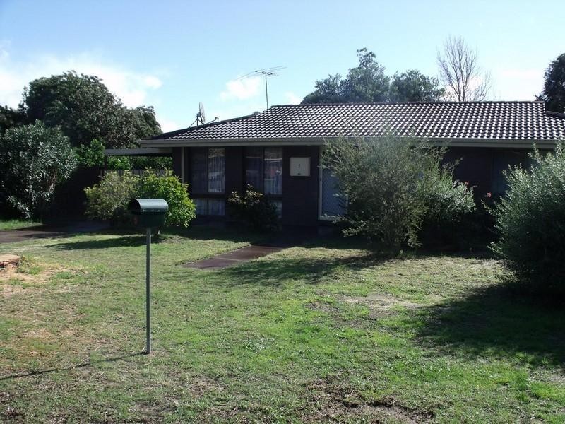 5 Forest Court, Armadale WA 6112