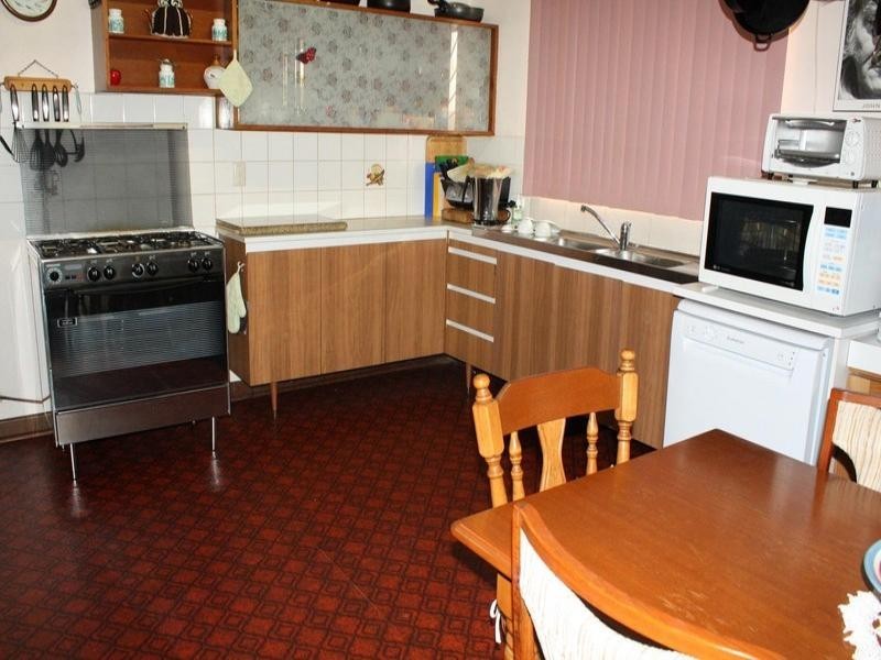 15 Tuck Street, Armadale WA 6112