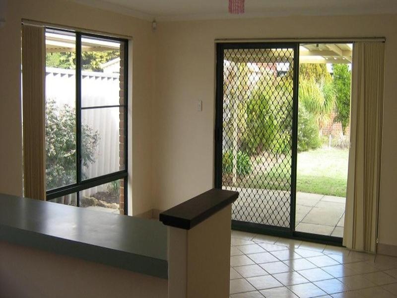 66 Poad, Seville Grove WA 6112