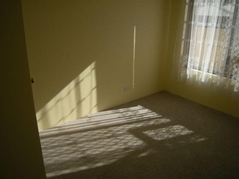 4 Higgs Court, Brookdale WA 6112