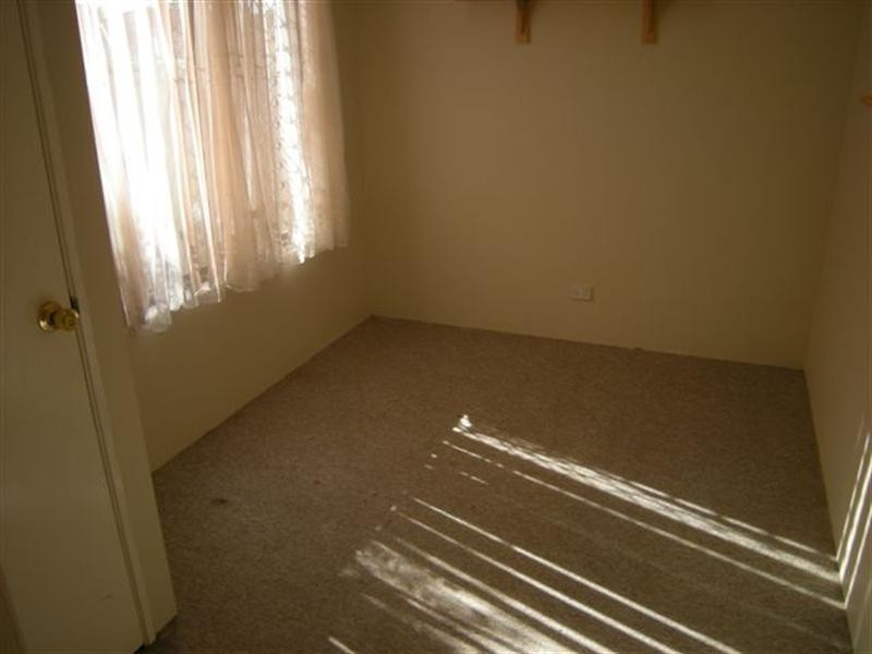 4 Higgs Court, Brookdale WA 6112