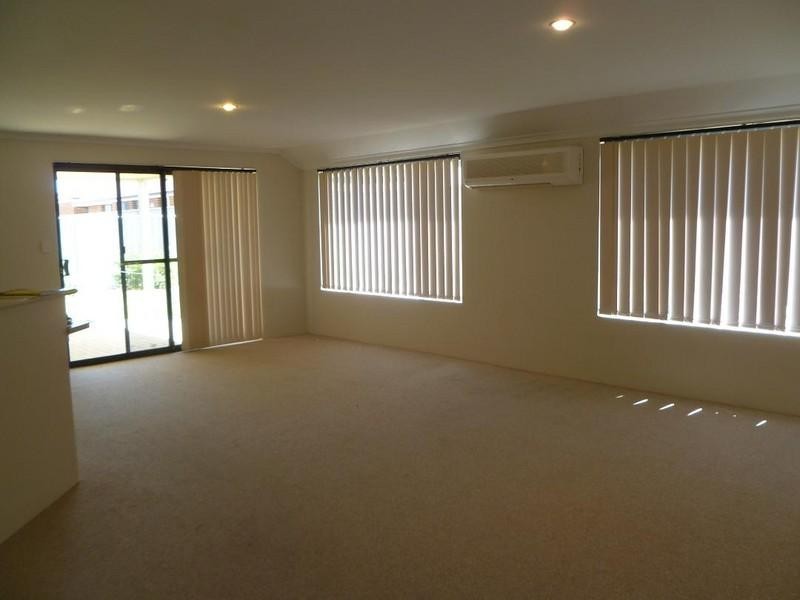 16 Voltaire Way, Secret Harbour WA 6173