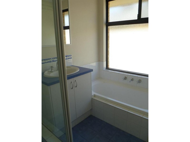 16 Voltaire Way, Secret Harbour WA 6173