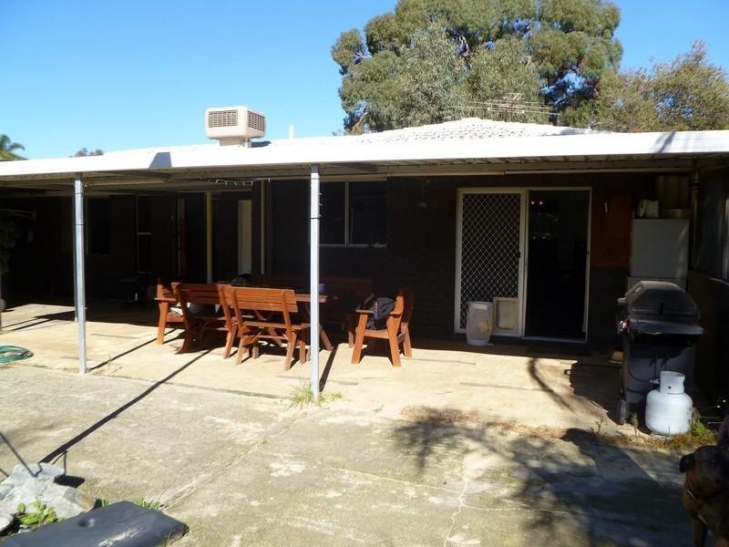 5 Tomlinson Place, Armadale WA 6112