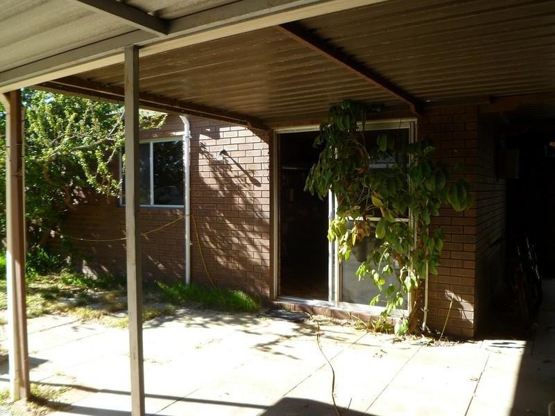 5 Tomlinson Place, Armadale WA 6112