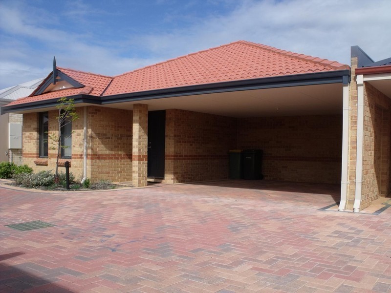 25/91 Lowanna Way, Armadale WA 6112