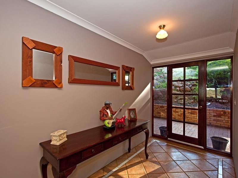 20 Norman Road, Roleystone WA 6111