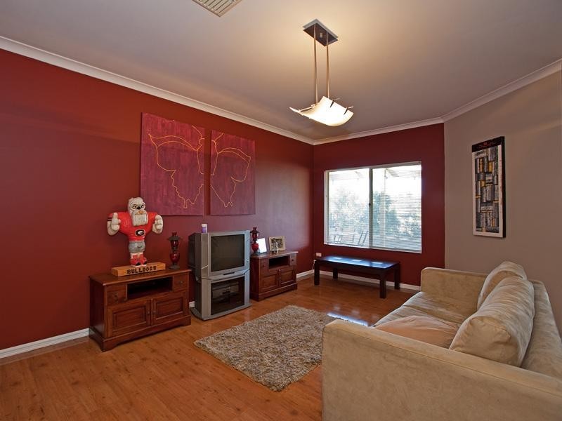 20 Norman Road, Roleystone WA 6111