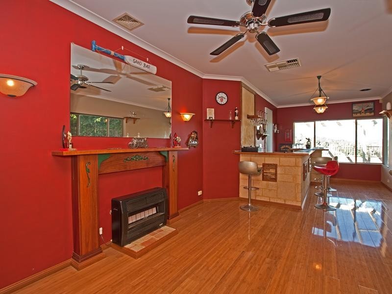 20 Norman Road, Roleystone WA 6111