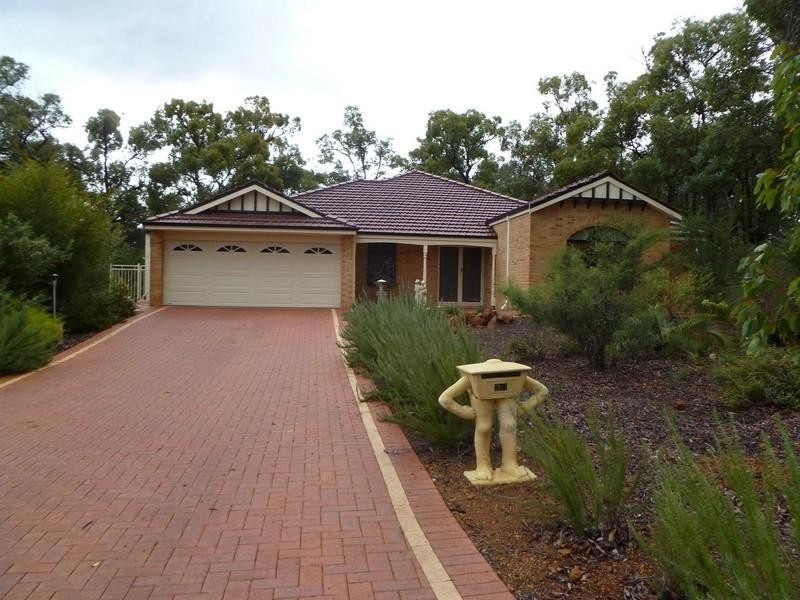 30 Dumas Drive, Bedfordale WA 6112