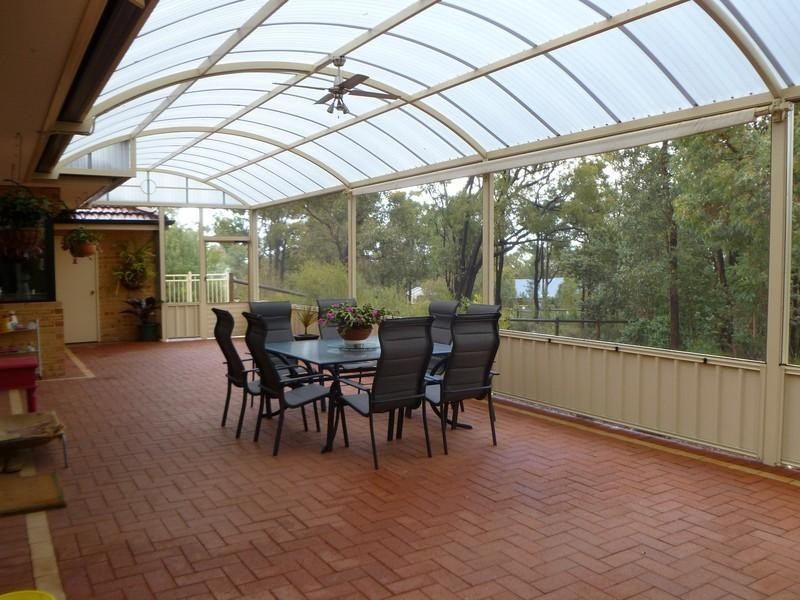 30 Dumas Drive, Bedfordale WA 6112