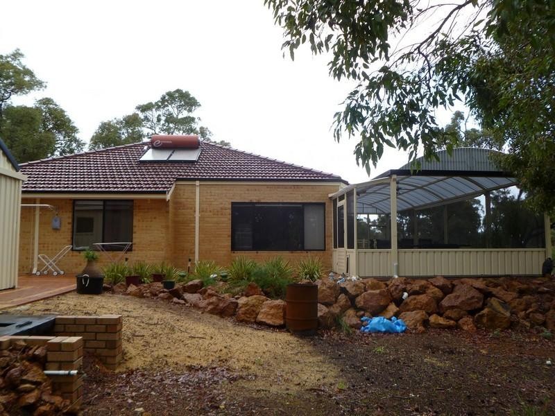 30 Dumas Drive, Bedfordale WA 6112