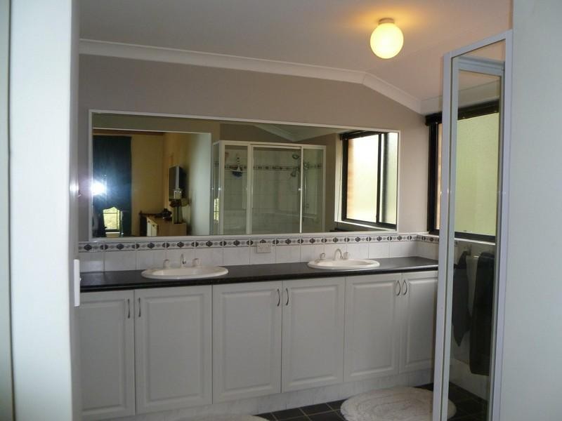 30 Dumas Drive, Bedfordale WA 6112