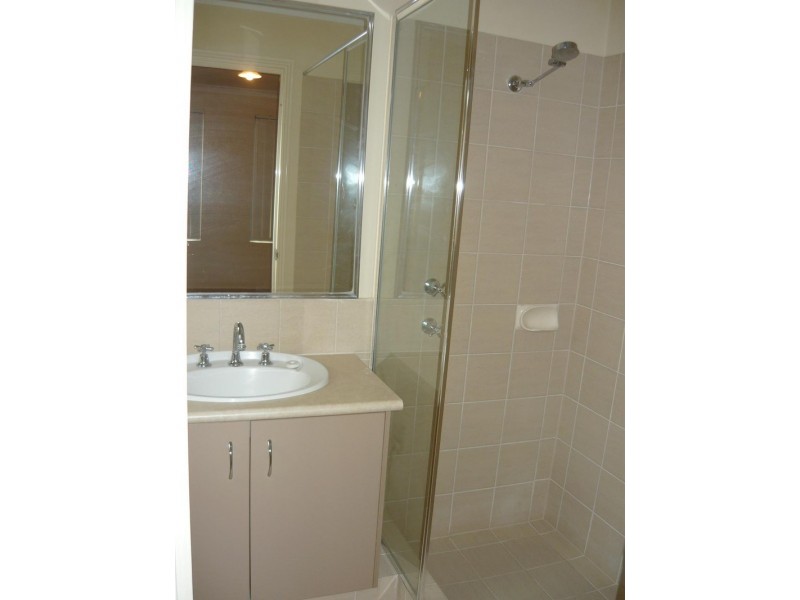 21/91 Lowanna Way, Armadale WA 6112