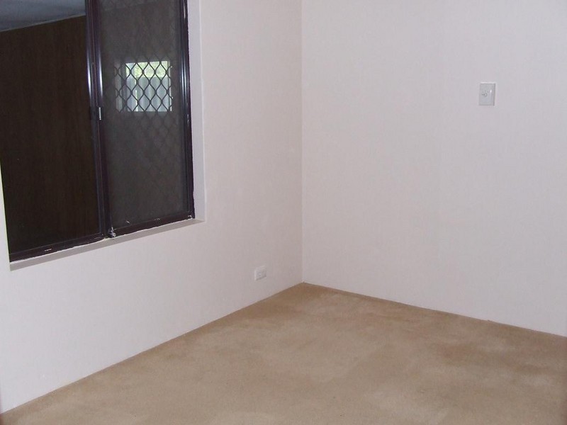 56 Seville Drive, Seville Grove WA 6112